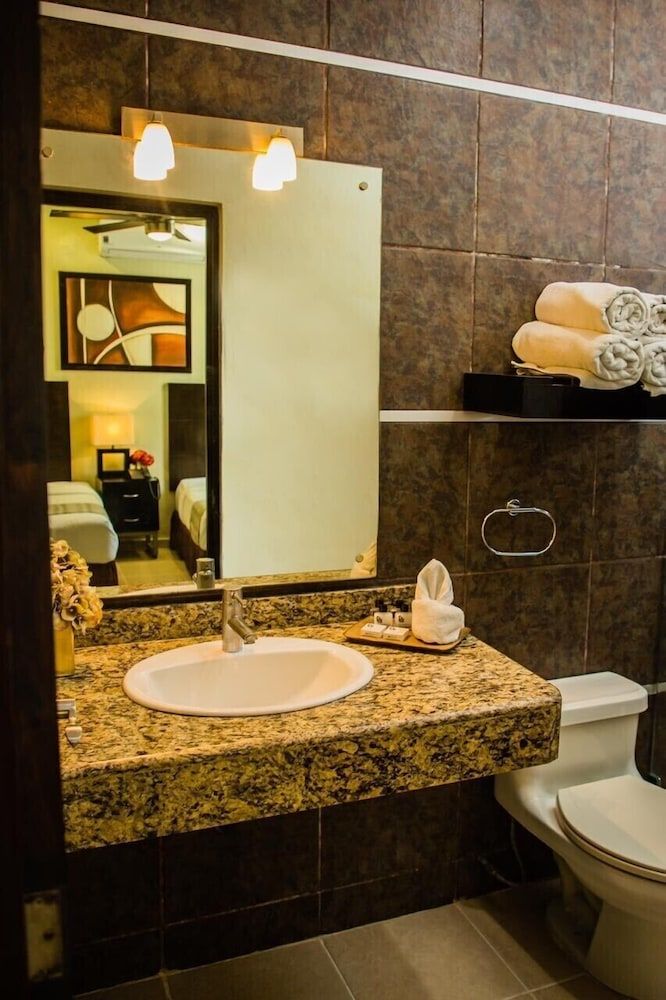 H177 Hotel Habitacion Individual 3