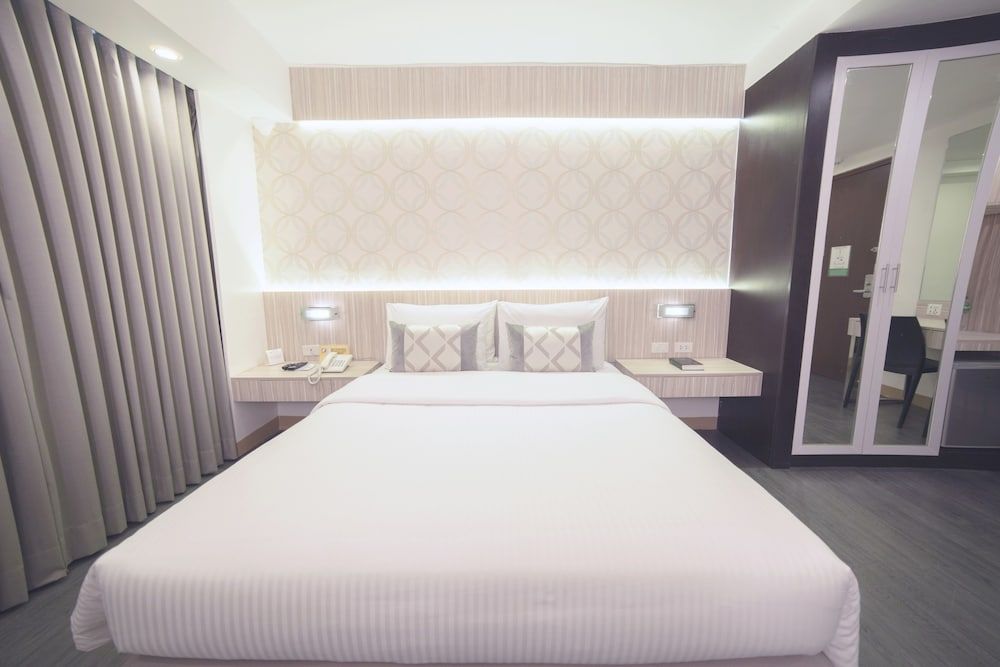 The Charter House Superior Room