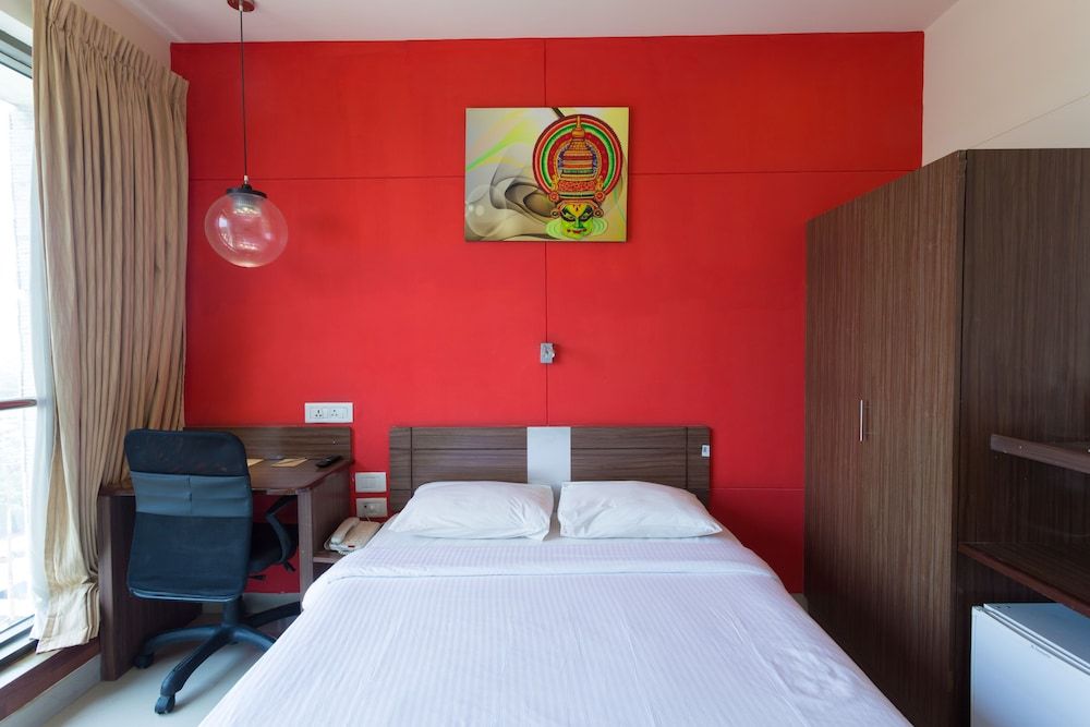 Ginger Trivandrum Standard Double Room 11