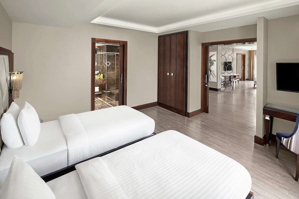 undefined DoubleTree By Hilton Istanbul Gayrettepe 9