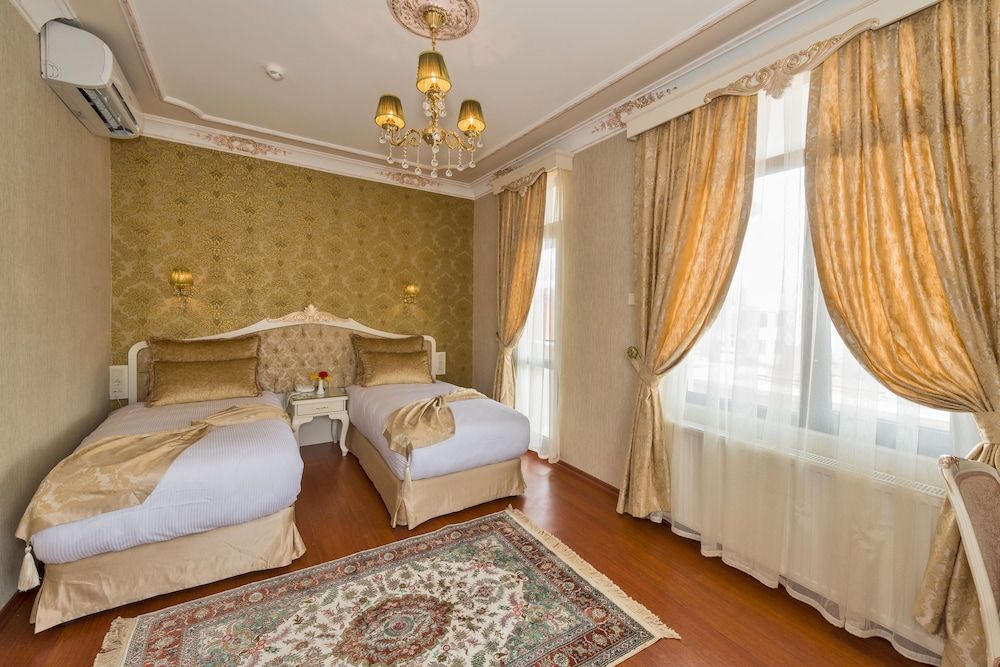 Enderun Hotel Standard Double or Twin Room 3