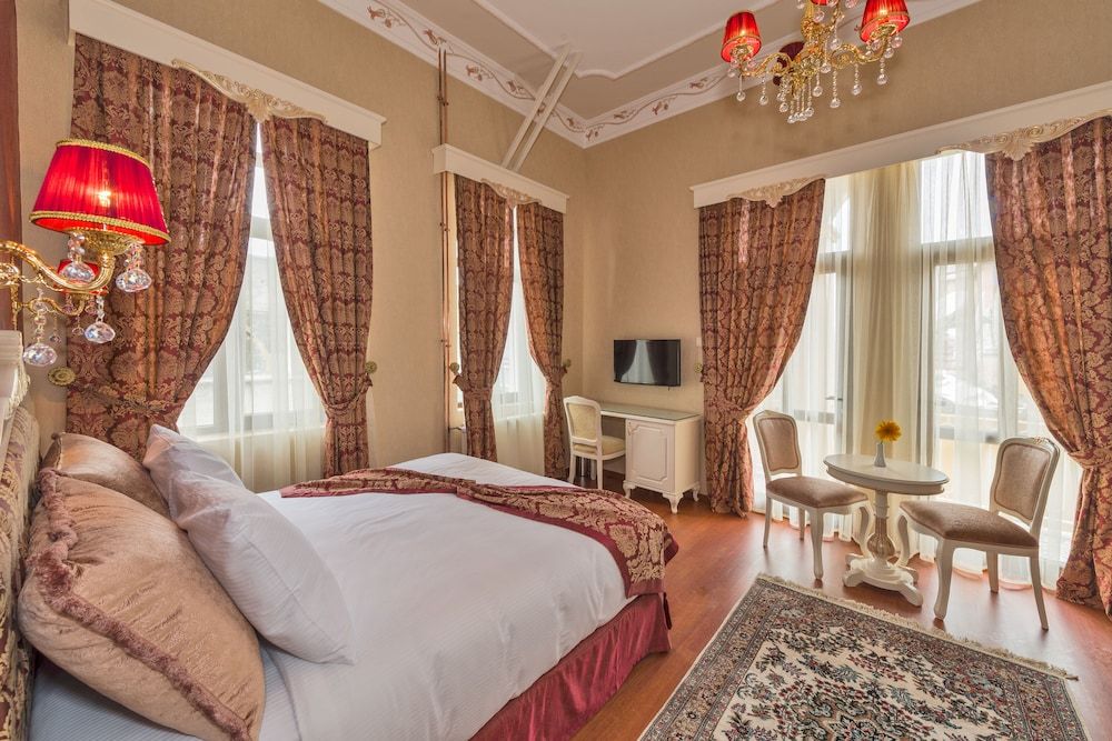 undefined Enderun Hotel 4