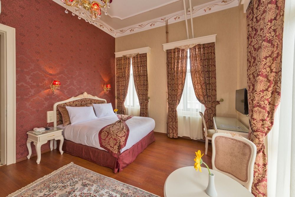 Enderun Hotel Standard Double or Twin Room 2