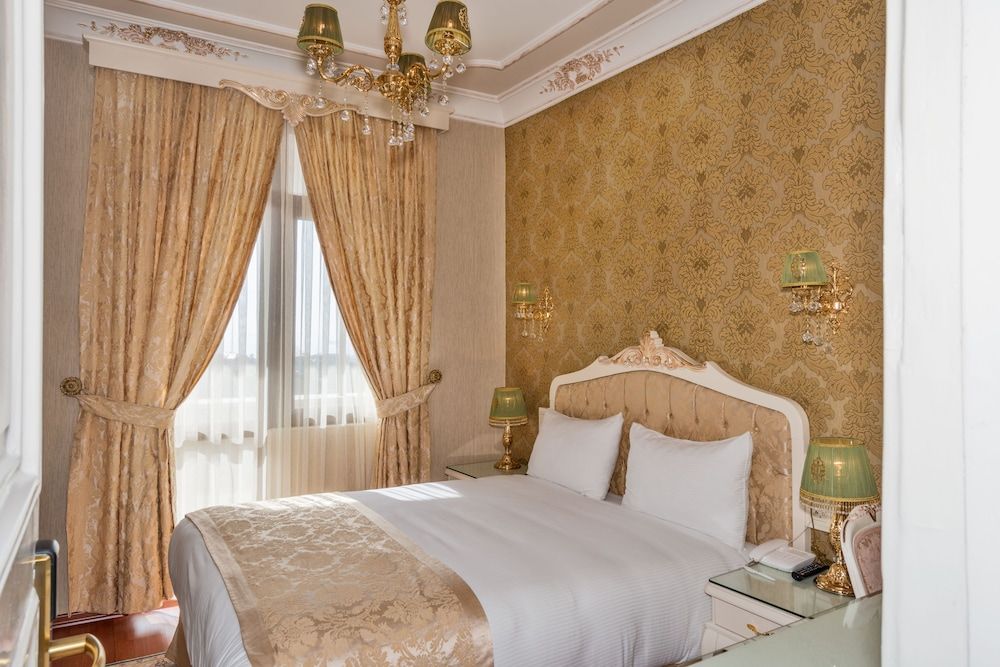 undefined Enderun Hotel 7