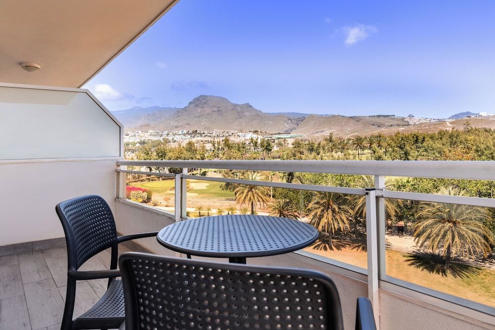 Catalonia Oro Negro Triple Room (3 adults) 5