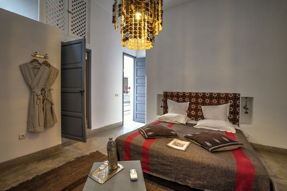 undefined Riad Awa 7