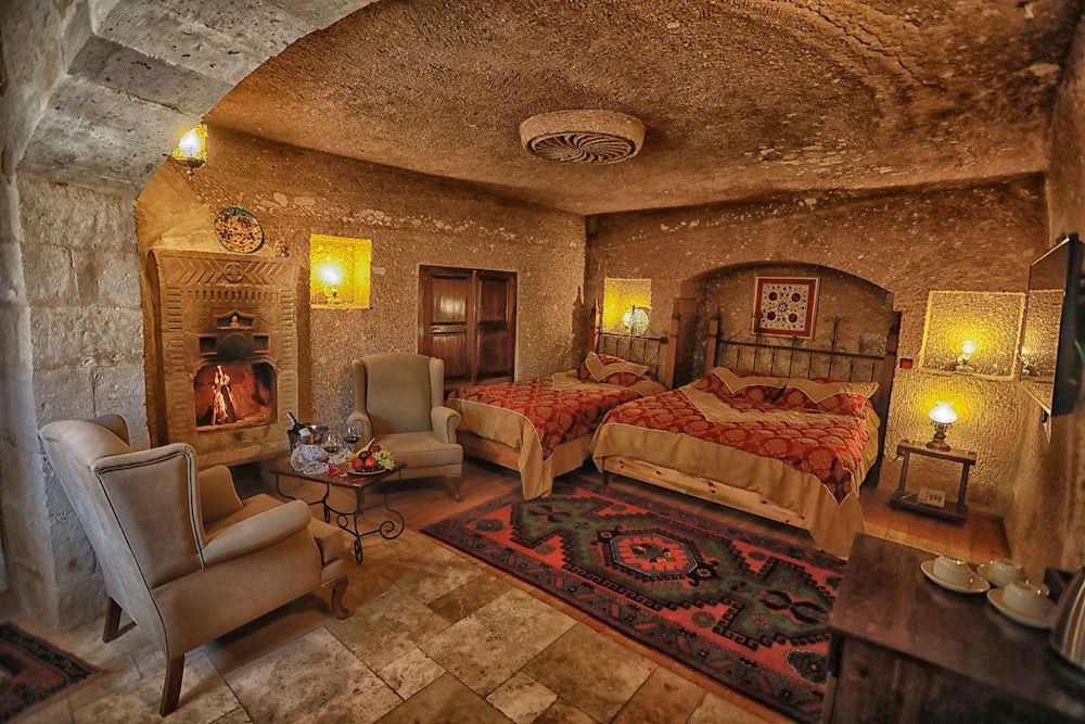 undefined Traveller's Cave Hotel 2