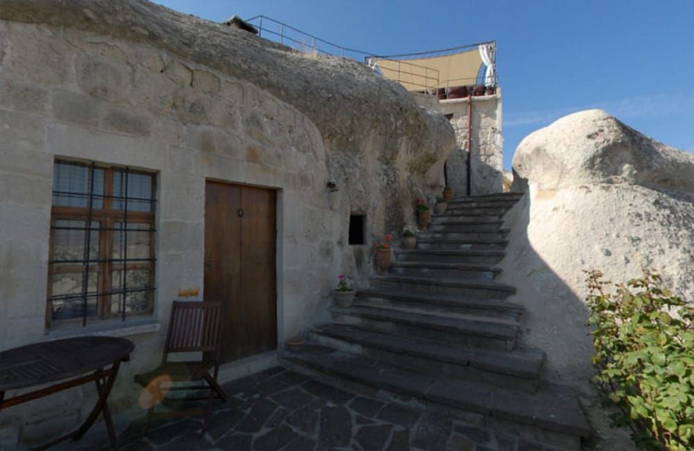 undefined Traveller's Cave Hotel 7