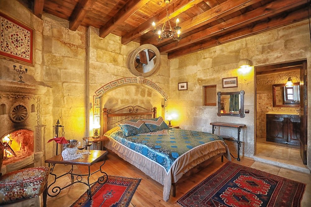 undefined Traveller's Cave Hotel 10