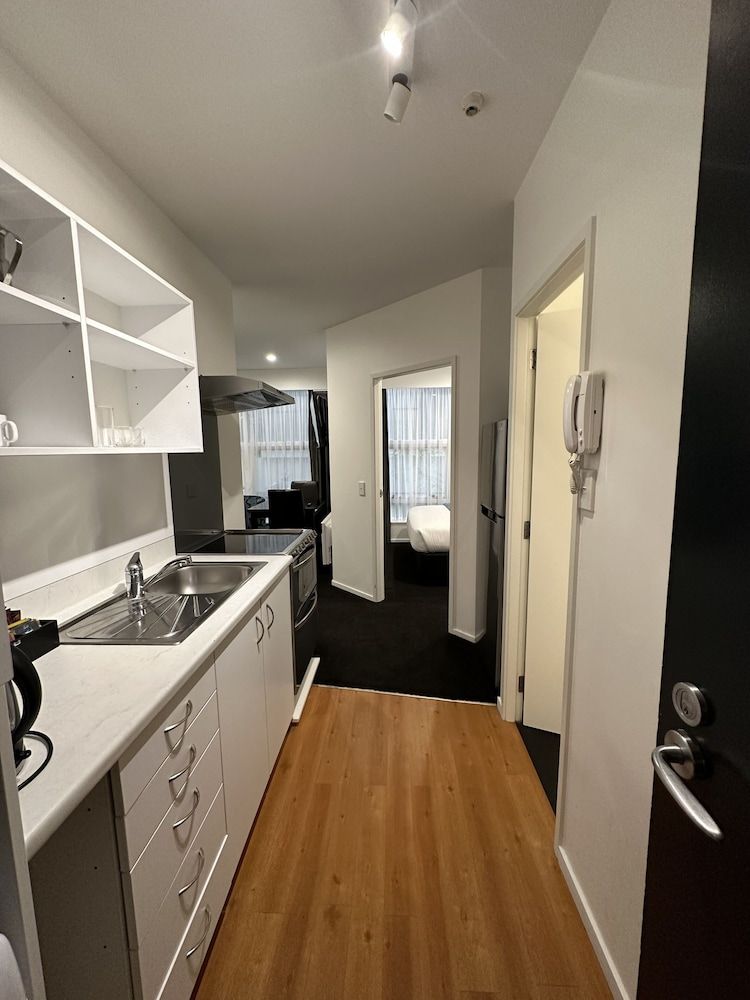 Gilmer Apartment Hotel Apartment, 2 Bedrooms 12