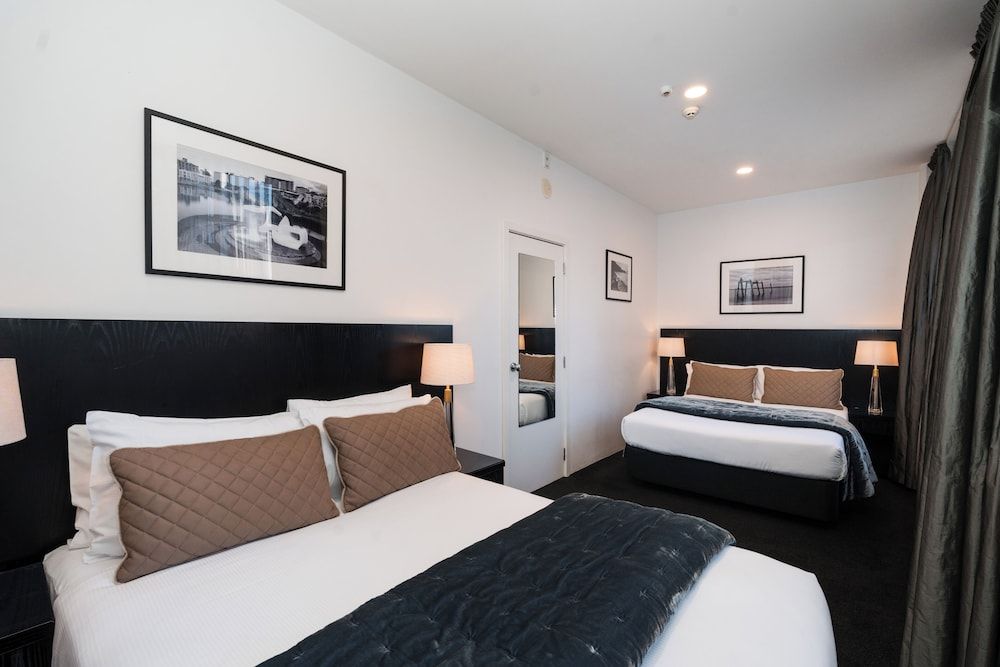 Gilmer Apartment Hotel 1 Bedroom Twin Apartment 2