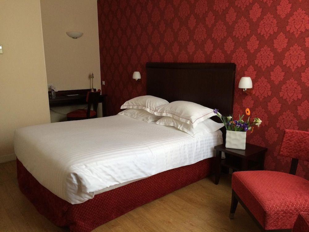 Best Western Plus Hotel D'Angleterre Comfort Room, 1 Queen Bed, Non Smoking (Larger Room) 6
