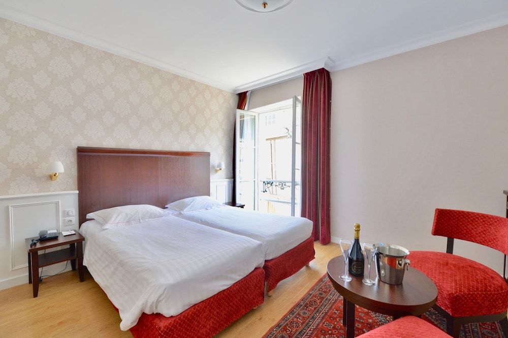 Best Western Plus Hotel D'Angleterre Comfort Room, 2 Twin Beds, Non Smoking (Larger Room) 3