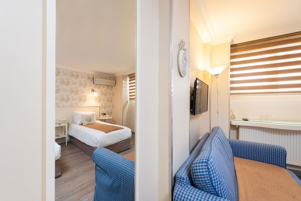 Mr. Bird Hotel Economy Double or Twin Room 7