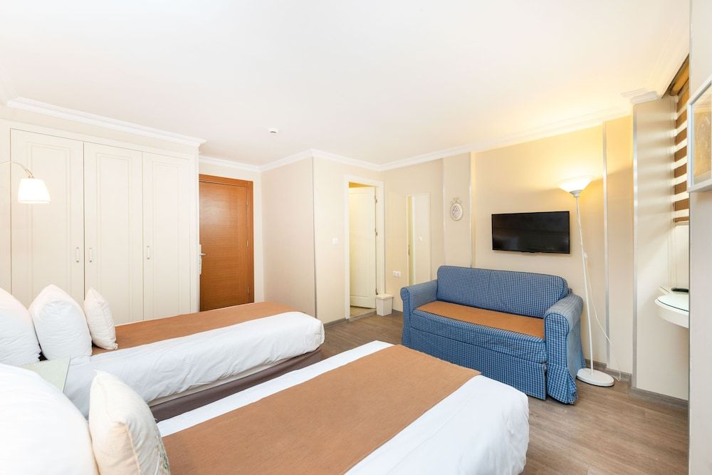 Mr. Bird Hotel Economy Double or Twin Room 3