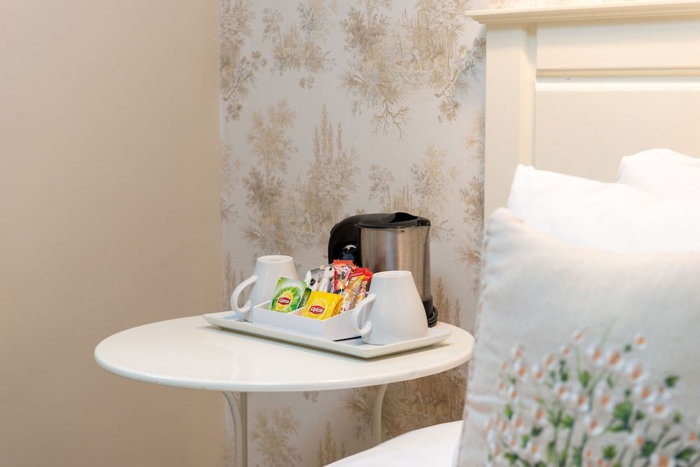 Mr. Bird Hotel Economy Double or Twin Room 13