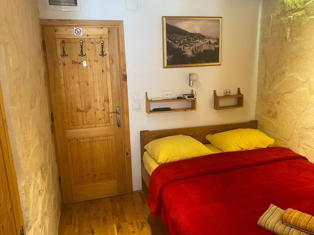 undefined Eddie´s Sea View Rooms 3