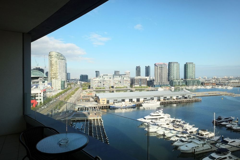 ACD Apartments Executive Two Bedroom One Bathroom Apartment 3