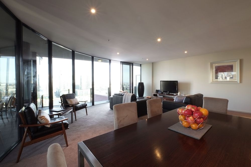 ACD Apartments Executive One Bedroom Apartment 2