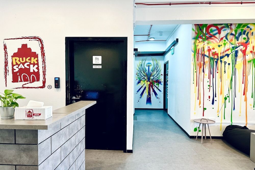 undefined Rucksack Inn Tyrwhitt Road 10