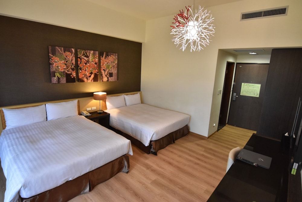 Lealea Garden Hotel Moon Deluxe Family View Room 2