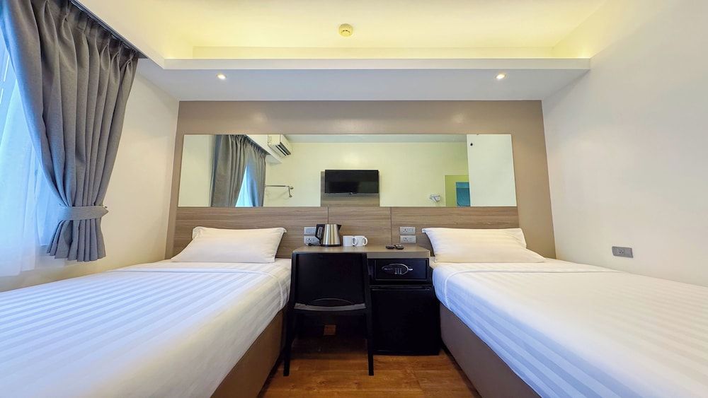 Red Planet Davao City Twin Room