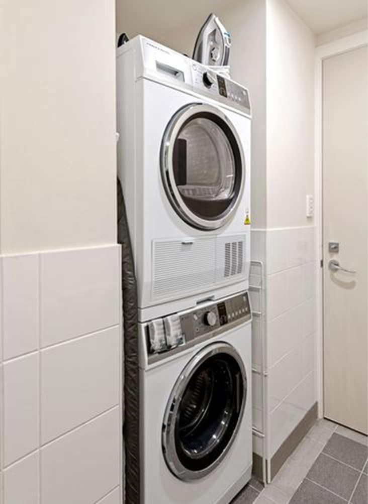 Melbourne South Yarra Central Apartment Hotel 2 bedroom apartment 7