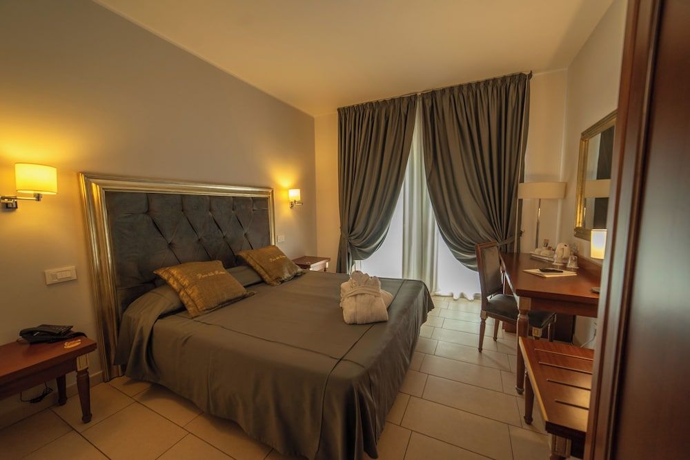 Hotel Parco delle Fontane Panoramic Double Room, Terrace, Garden View