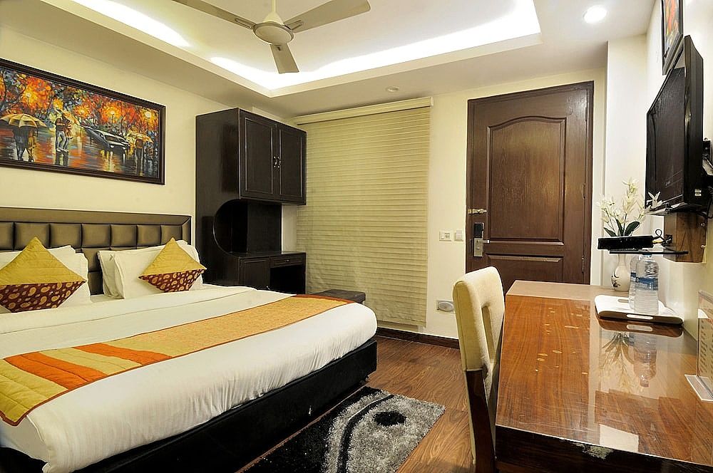 Hotel Cabana Near RamaKrishna Mission Metro Station Deluxe Room