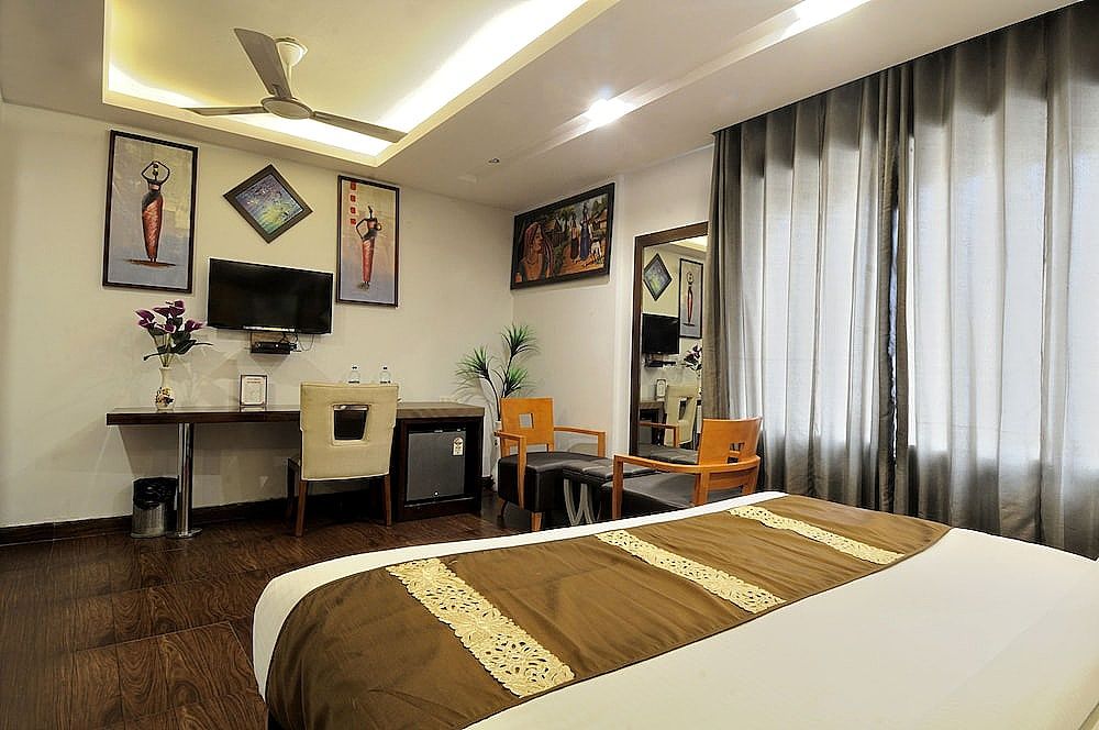 Hotel Cabana Near RamaKrishna Mission Metro Station Deluxe Room 5