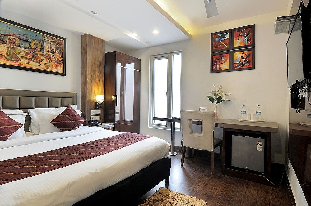 Hotel Cabana Near RamaKrishna Mission Metro Station Deluxe Room 7