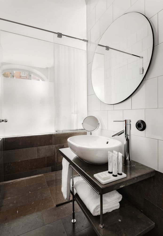 Miss Clara by Nobis, Stockholm, a Member of Design Hotels Double Room (Small) 3