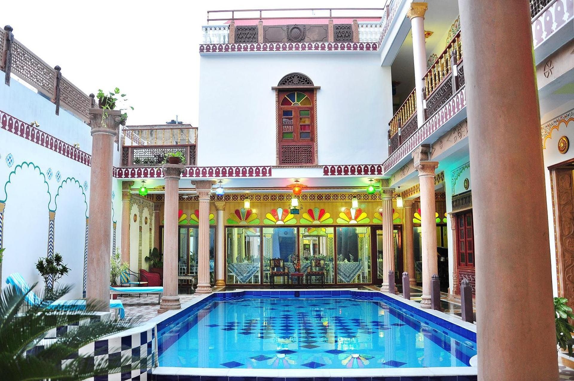 Swimming pool