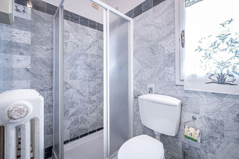 undefined Bellevue House 8