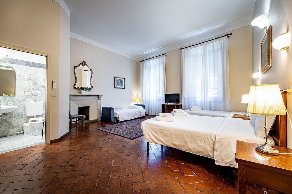 undefined Bellevue House 3