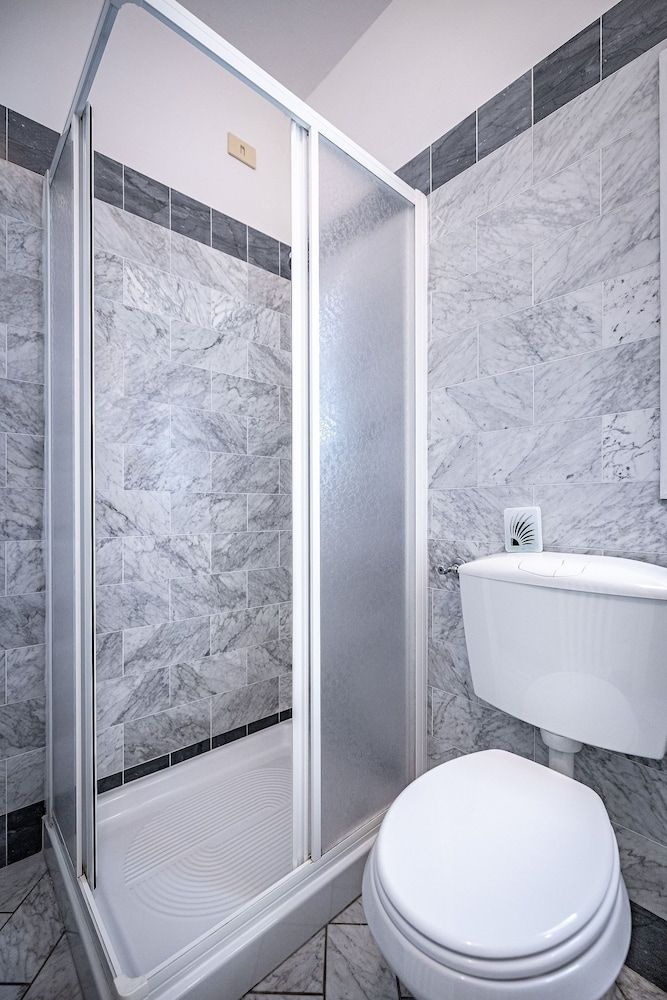 undefined Bellevue House 9