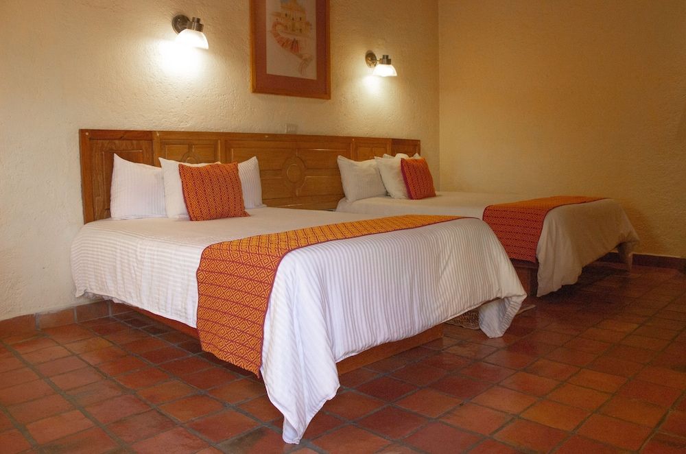 Hotel Diego de Mazariegos Standard Room, 2 Double Beds 3