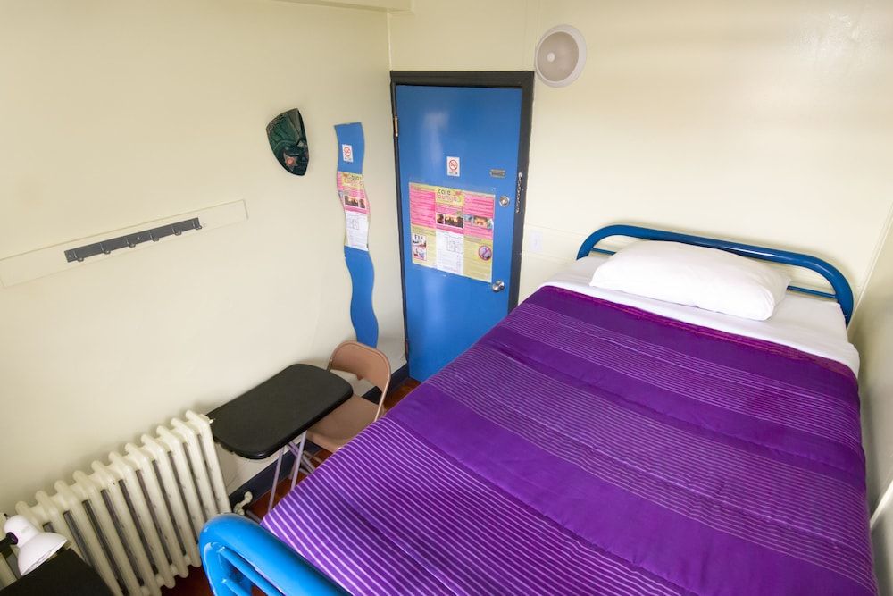 Small Twin Room with Shared Bathroom