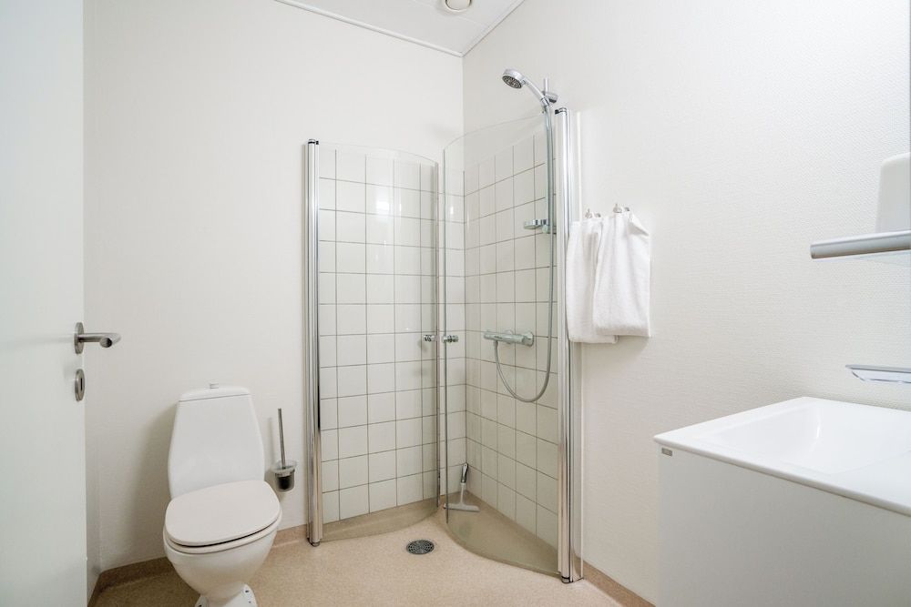 Hotel Hedemarken Comfort Quadruple Room, 1 King Bed with Sofa bed 4