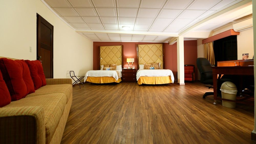 Gran Hotel Nacional Deluxe Junior Suite 2