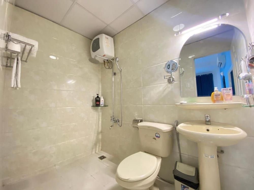 A25 Hotel - 35 Mac Thi Buoi Standard Double Room 5