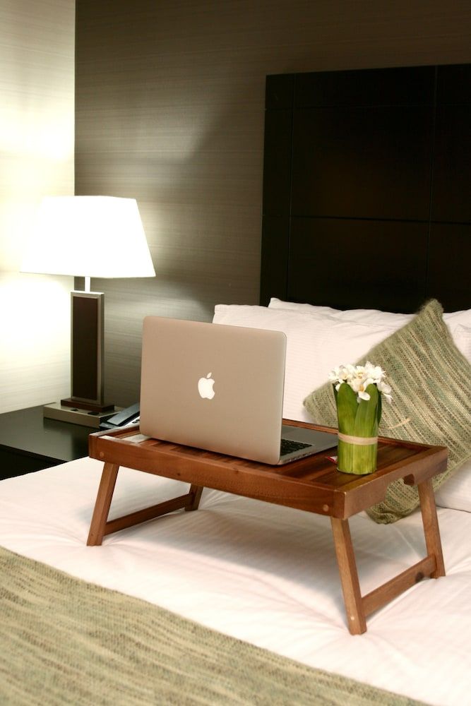 Foxwood Inn & Suites Executive Double Suite with Kitchenette 4