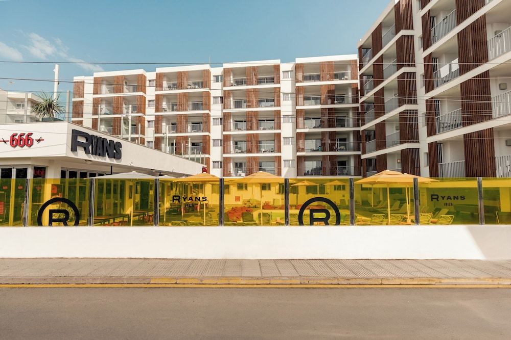 undefined Ryans Ibiza Apartments - Adults Only 8