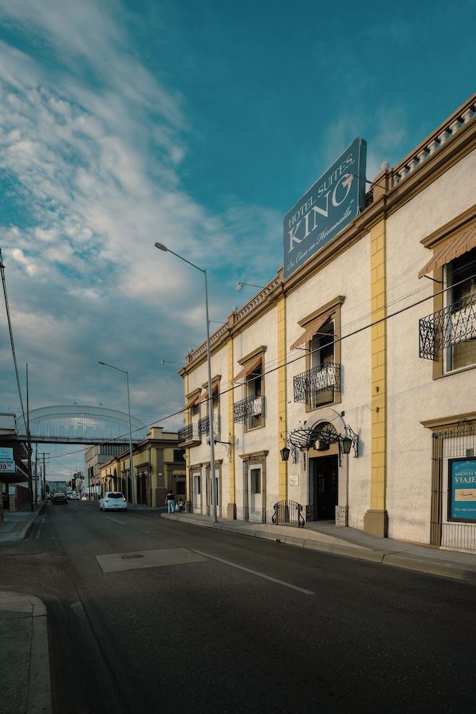 undefined Hotel Suites Kino 10