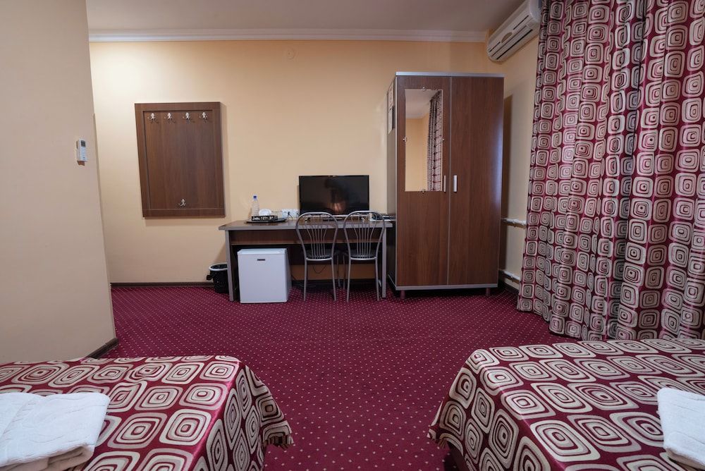 Rohat Hotel Standard Twin Room 3