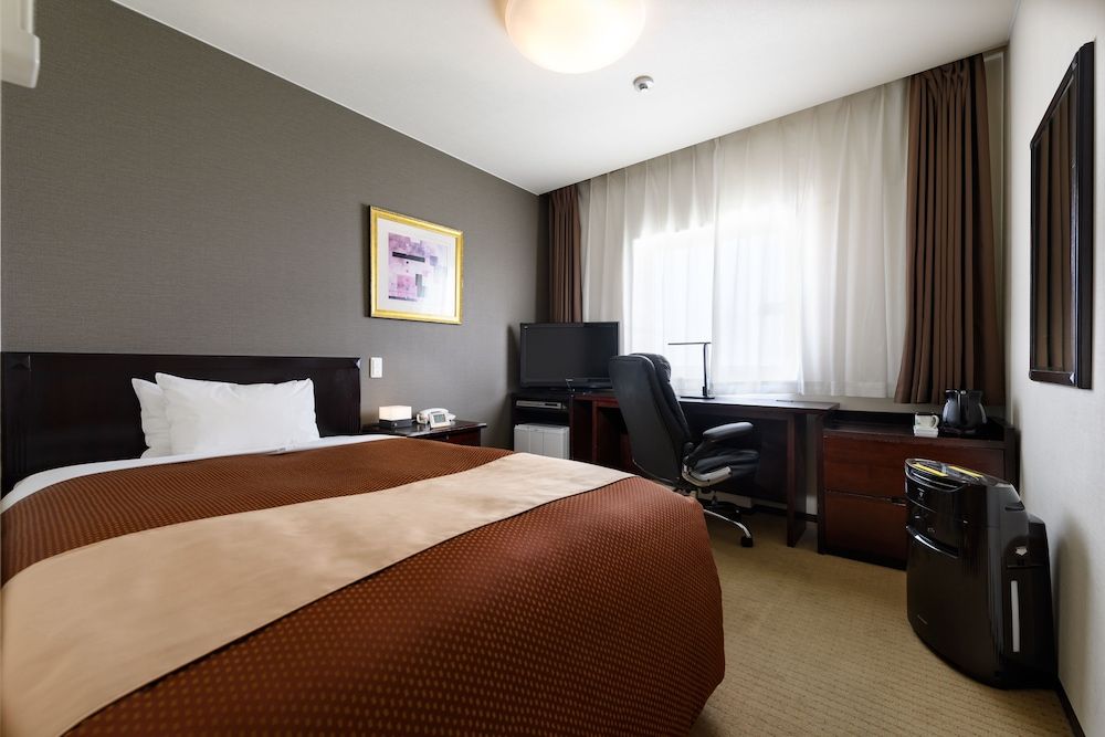 One Single Bed, Non Smoking