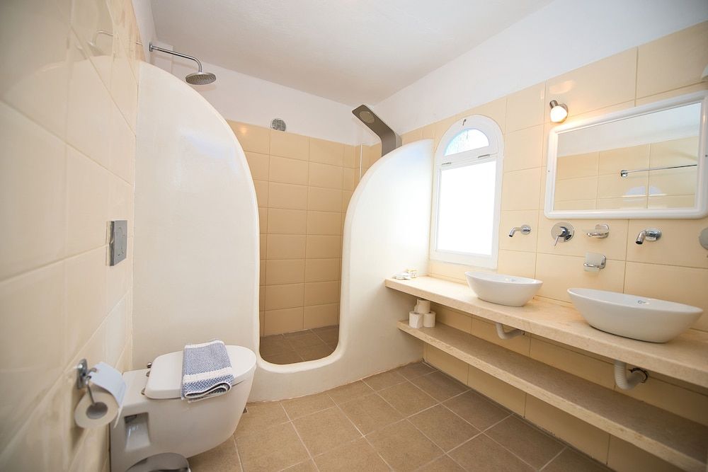 undefined Caldera View Resort - Adults Only 10