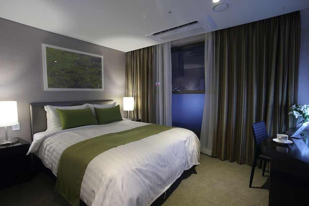 undefined Aventree Hotel Busan 10