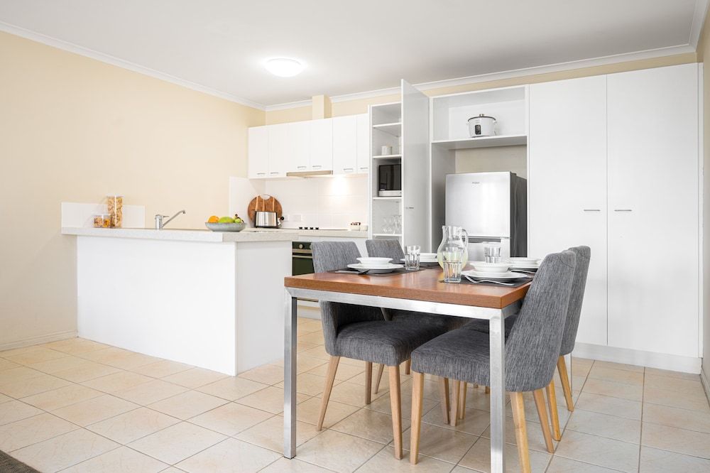 Aligned Corporate Residences Kew One Bedroom Residence 4