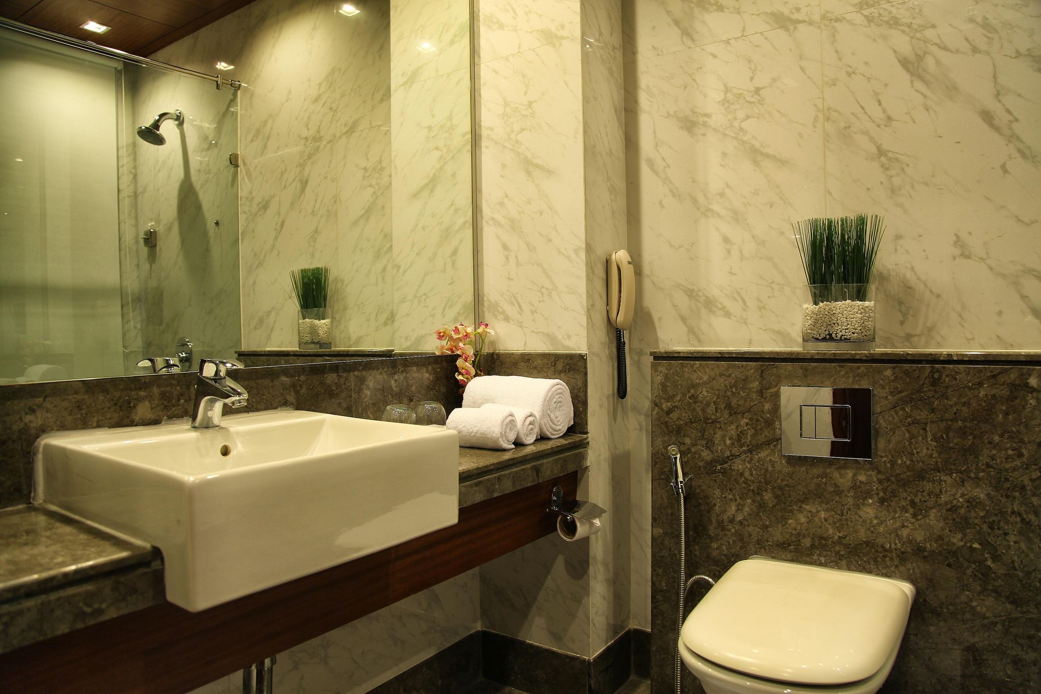 New Haven Hotel Executive Double/Twin Room 2